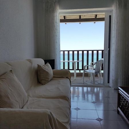 Seafront Apartment Пефкохори Экстерьер фото